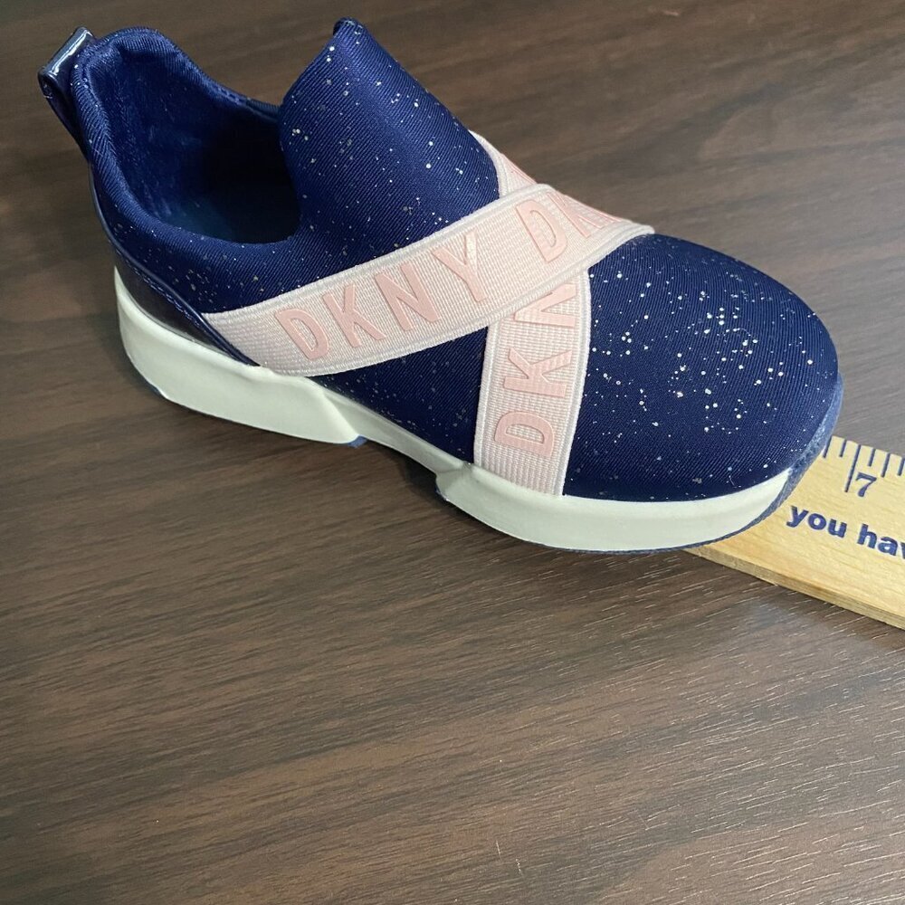 DKNY Baby Girls Casual & Fashion Sneakers Navy blush Shoes Size 7 Kids New - Picture 6 of 16